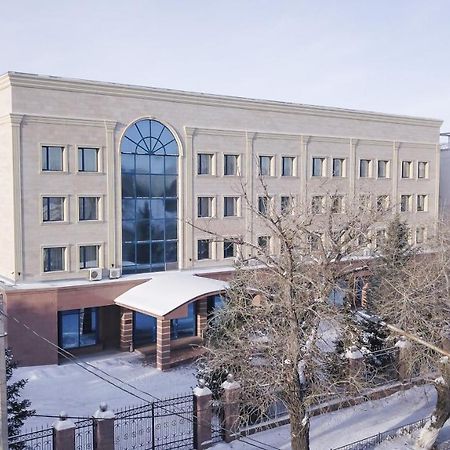 Nurtau Pavlodar Exterior foto