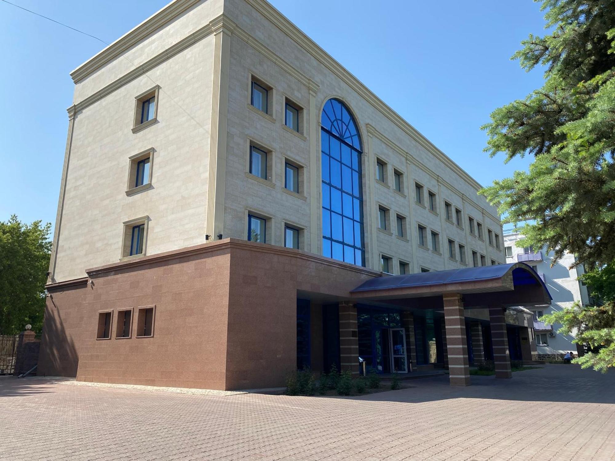 Nurtau Pavlodar Exterior foto